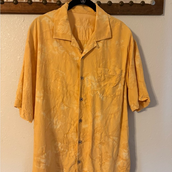 Tommy Bahama Shirt - Picture 5 of 6